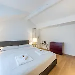 Spacious 3 Bedroom 2 Bathroom Near Metro Crocetta Center * ميلان