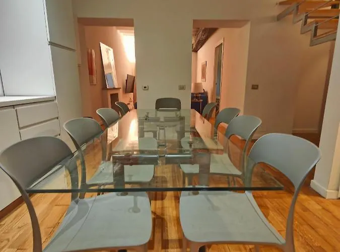 Spacious 3 Bedroom 2 Bathroom Apartment Near Metro Crocetta Milan City Center * Milan