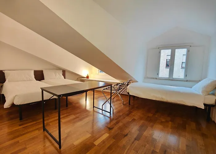 Spacious 3 Bedroom 2 Bathroom Apartment Near Metro Crocetta Milan City Center * Milan